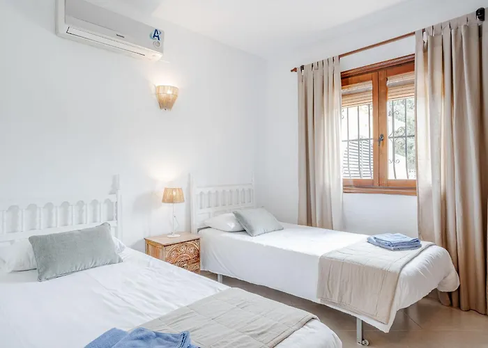 Les Canyes By Interhome *